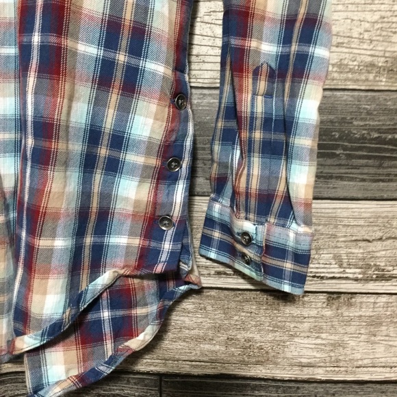 Ariat Plaid Button Up Shirt Women’s XS Tunic Side Buttons Casual Workwear - Picture 6 of 9